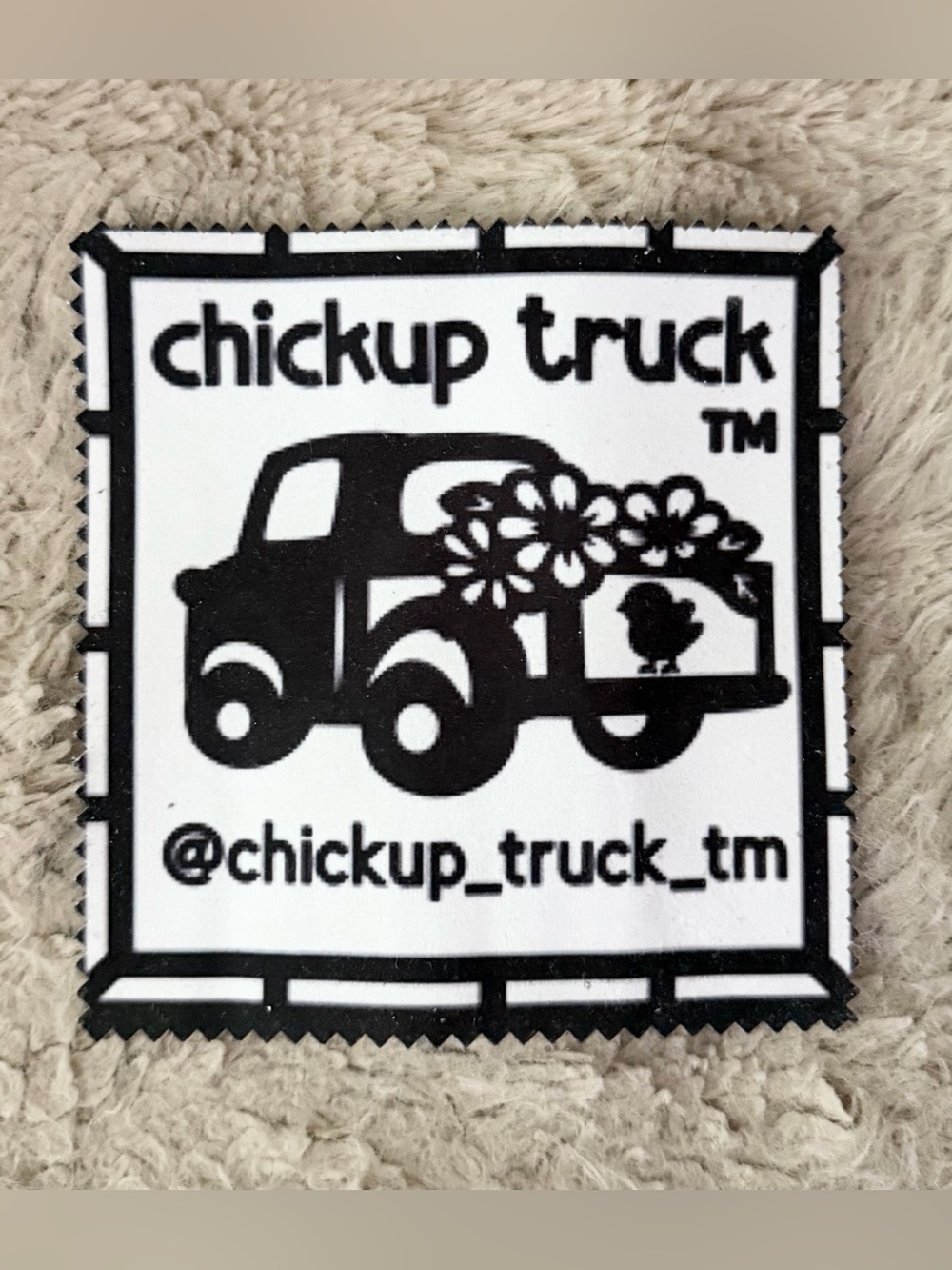 Chickup Truck™ Eyeglass/Cell Phone Screen Cleaning Cloth-Black & White-NWT 🖤🛻🐥🖤